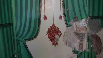 Tuz Pazarı Camii'nde sıvalar döküldü, 550 yıllık tarih gün yüzüne çıktı