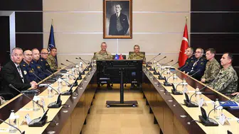 NATO yüksek komutanı Türkiye'de: Bayraktaroğlu ile görüşme yaptı