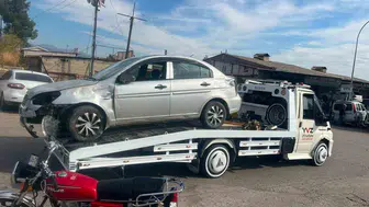 Gaziantep'te otomobil kaldırıma uçarak ters döndü, 1 yaralı