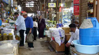 Van’ın otlu küp peyniri kış aylarında tezgâhlardaki yerini aldı