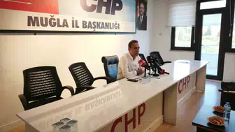 CHP'de önemli gelişme: Berhan Şimşek, MYK üyeliğinden istifa etti