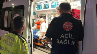 Aksaray'da sürücü direksiyon başında kalp krizi geçirdi: Polis memurları yardıma yetişti