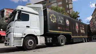 Narkotik Eğitim Tırı Elazığ'da yoğun ilgiyle karşılandı