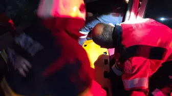 Hatay'da direksiyon hakimiyetini kaybeden otomobil ormanlık alana uçtu: 4 yaralı
