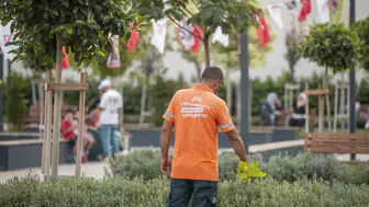 Mersin’de yeni yaşam alanı: Kırmızı Lacivert Kent Meydanı açıldı