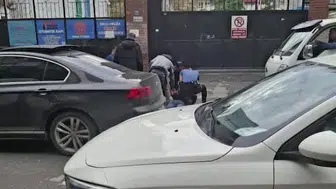 Zeytinburnu'nda okul çevresinde 2 şüpheli gözaltına alındı