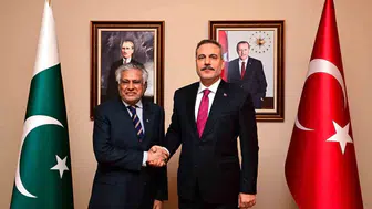 Hakan Fidan ve Ishaq Dar telefonda görüştü: İki ülke ilişkileri masaya yatırıldı