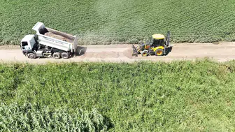 Şehzadeler'de ova yolu bakım çalışmalarında önemli ilerleme kaydedildi