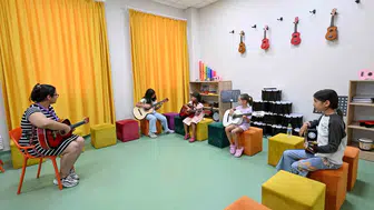 Silifke'deki sosyal yaşam merkezi, her yaştan bireyler için çeşitli fırsatlar sunuyor