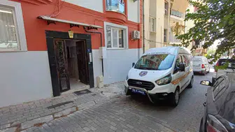 Efeler'de genç kadın evinde hayatını kaybetti