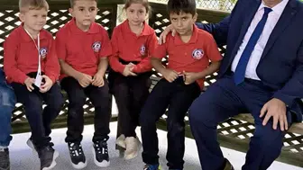 Protokol üyeleri miniklerin okul heyecanına ortak oldu
