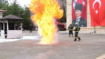 Sivas’ta okuldaki tatbikat tüm gerçekliğiyle sergilendi