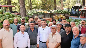 Bülent Nuri Çavuşoğlu'ndan çiftçilere destek: Karpuzlar ihtiyaç sahiplerine ulaştı