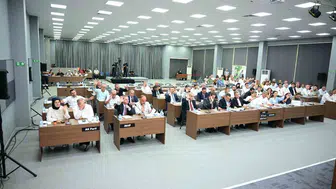 Mersin'de raylı sistem için 224 milyon euroluk borçlanma onaylandı