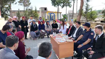 Akdeniz mahallelerinde buluşmalar sona ermedi: Başkan Beşikci vatandaşlarla bir araya geliyor