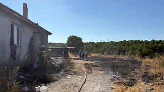Kula'da çıkan yangın, itfaiyenin hızlı müdahalesiyle kontrol altına alındı
