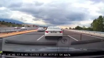 Bursa'da yol kesen sürücü ve yolcuya 360 bin lira ceza uygulandı