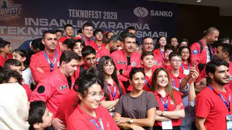 Teknofest insanlık yararına teknolojiler yarışmasına bakan ziyaret