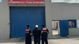 Afyonkarahisar'da jandarma operasyonu: 35 aranan kişi yakalandı