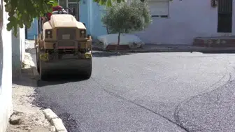 Salihli'de çiçek caddesi için asfalt çalışmaları başladı