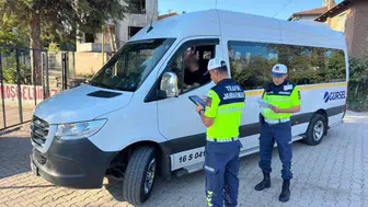 Gemlik'te jandarmadan okul çevrelerinde güvenlik denetimi