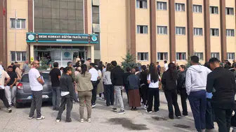 Kars’ta KPSS heyecanı dorukta: Adaylar okullara akın etti