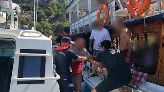 Marmaris açıklarında boğulma tehlikesi: Sahil güvenlik anında müdahale etti