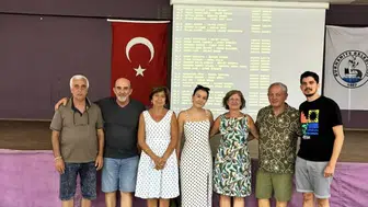 Burhaniye'de briç turnuvası düzenlendi: İrfan Güven unutulmadı