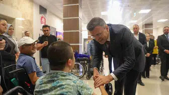 Niğde'de engelli vatandaşlar için umut ışığı: 21 akülü tekerlekli sandalye dağıtıldı