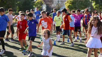 Çocukların yaz tatili sporla doldu: Didim'de sertifika heyecanı