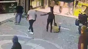 Geyve'deki kavga anı güvenlik kameralarına yansıdı