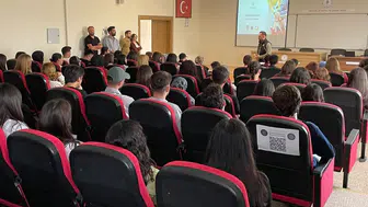 Afyonkarahisar’da üniversite öğrencilerine narko gençlik eğitimi verildi