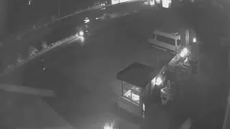Manavgat'ta kuru otların tutuşması geceyi aydınlattı