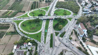 Yeni eğitim yılı Bursa'da başladı, trafik beklenildiği gibi yoğunlaşmadı