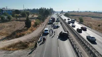 Bursa'da tırdan dökülen mazot, trafik kazalarına yol açtı