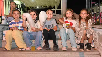 Çocuklar açık havada film keyfi yaşadı: Isparta'da yaz akşamı etkinliği