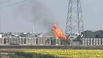 Mardin'de çıkan tarla yangını parke taşı imalathanesine zarar verdi
