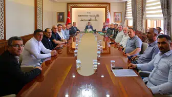 Bayburt’ta köy muhtarları ihtiyaçlarını dile getirdi