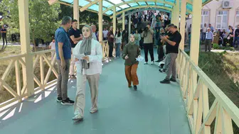 Hastaneden çıkarak sınav merkezine koştu: Kızına destek olmak için oradaydı