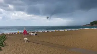 Alanya açıklarında sabah saatlerinde hortum görüntülendi