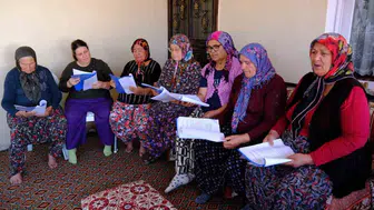 Anadolu kadınları uyuşturucuya karşı tiyatroda farkındalık yaratıyor