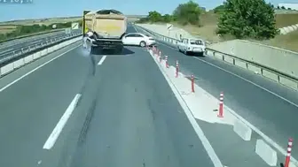 Tekirdağ'da tır şoförünün dikkatiyle facia önlendi