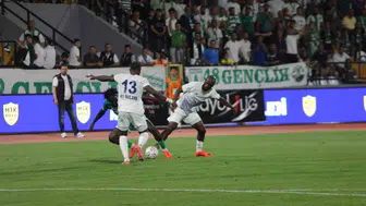 Muğlaspor ve Vanspor FK'nın golsüz dostluğuna imza attı