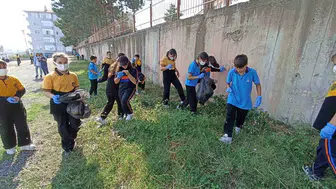 Havza'daki ortaokulda temizlik günü etkinliği düzenlendi