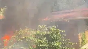 Cide'de tarladan ahıra sıçrayan yangın büyük hasara yol açtı