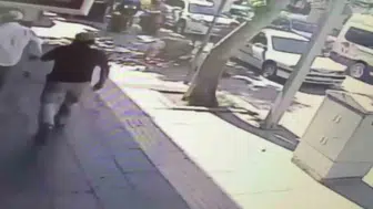 Amasya'da motosiklet sürücüsü otomobilin kapısına çarparak yaralandı