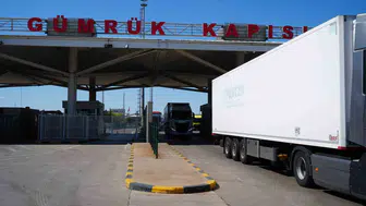 Bakan Yumaklı, tır şoförlerinin Schengen vizesi sorununu değerlendiriyor