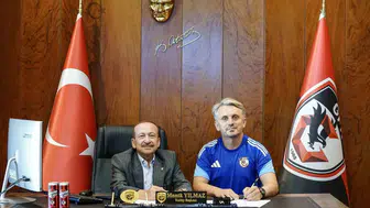 Gaziantep FK, yeni teknik direktörünü açıkladı: Orhan Ak göreve getirildi