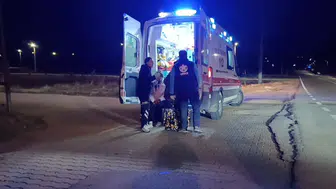 Bilecik'te iki otomobil çarpıştı, 3 kişi yaralandı
