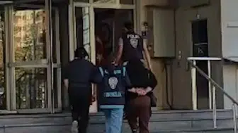 Çekirdek satan çocuğun eşyaları çalındı, hırsızlar yakalandı